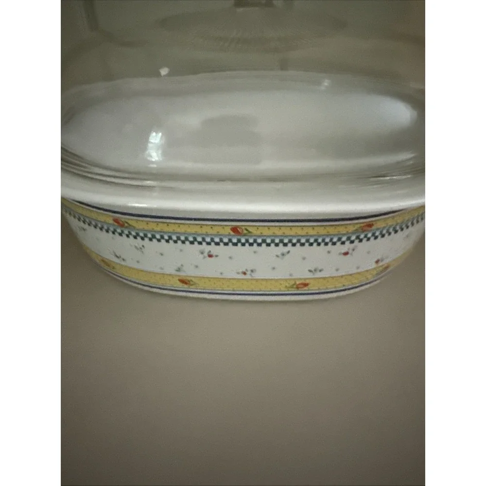 VintageCorning Ware Casserole With Lid Red Yellow And Blue Floral 11.5x9.5 2.5qt